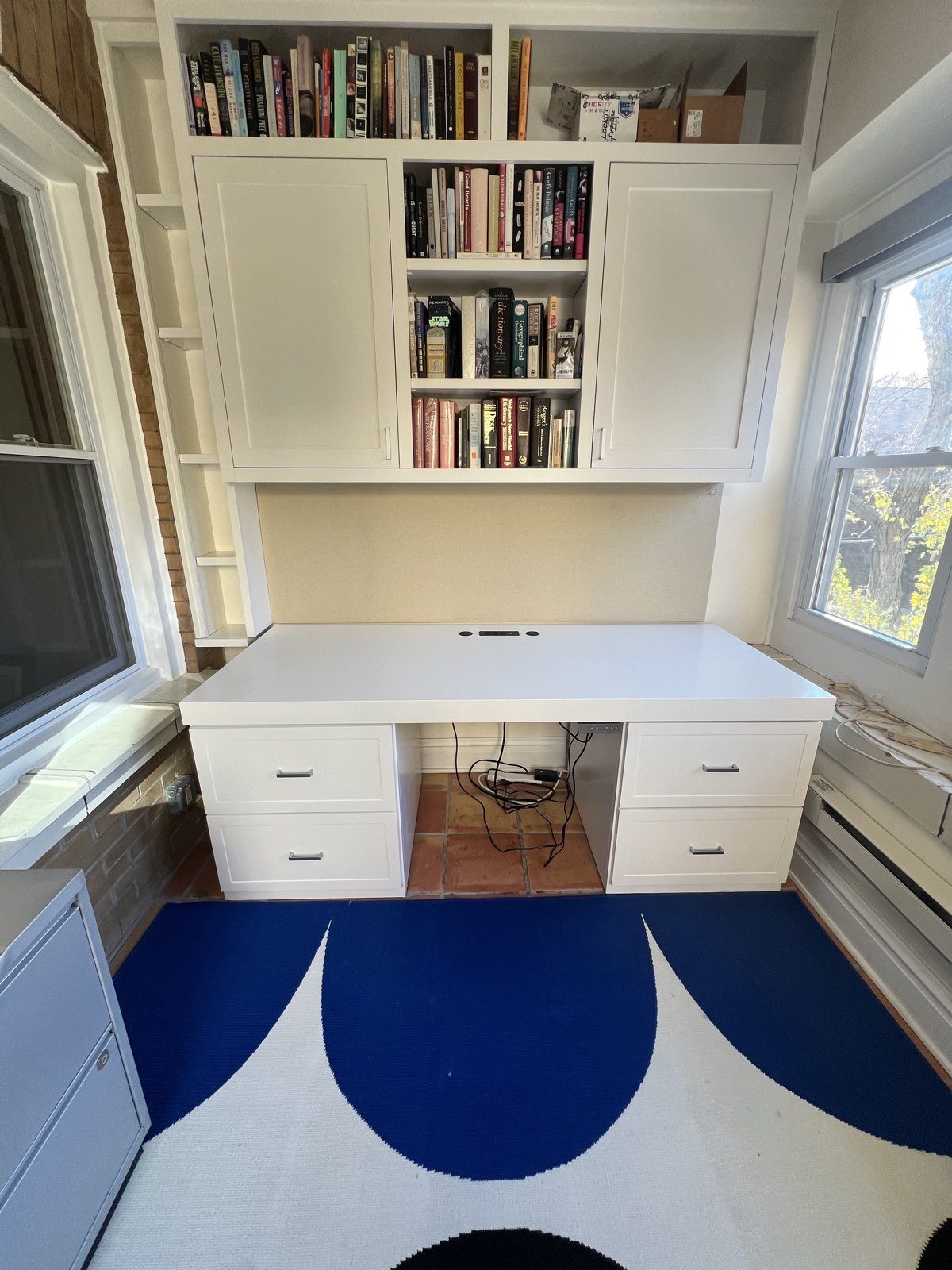 Standing Desk Built-In